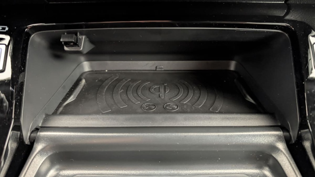 PEUGEOT 2008 Hybrid 145 e-DCS6 Allure - ref: 1-371701 - Photo 20