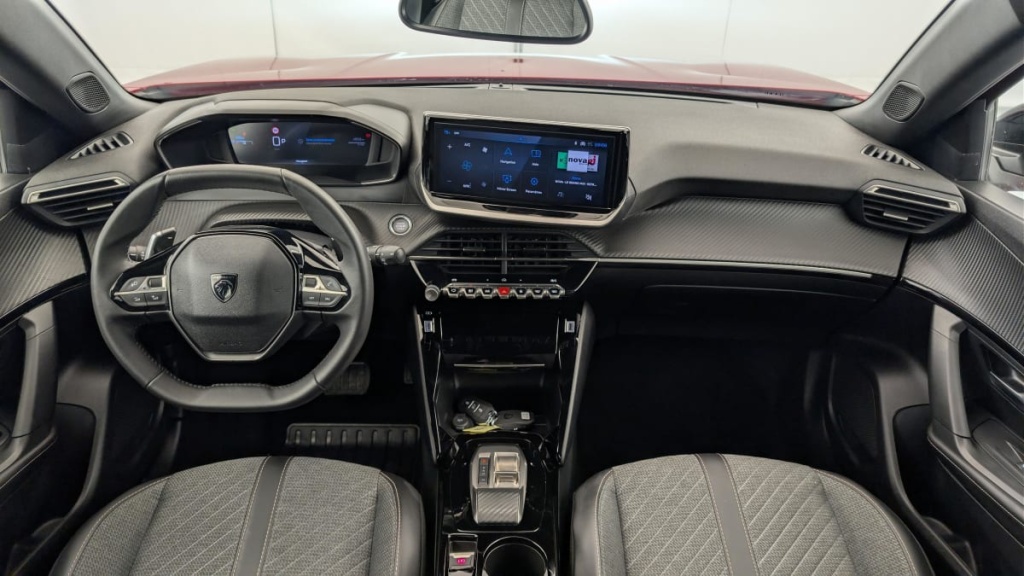 PEUGEOT 2008 Hybrid 145 e-DCS6 Allure - ref: 1-371747 - Photo 13