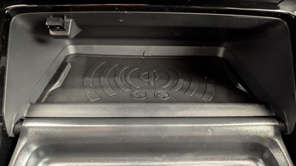 PEUGEOT 2008 Hybrid 145 e-DCS6 Allure - ref: 1-371747 - Photo 20