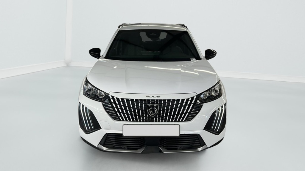 PEUGEOT 2008 Hybrid 145 e-DCS6 Allure - ref: 1-371760 - Photo 2