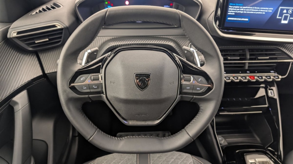 PEUGEOT 2008 Hybrid 145 e-DCS6 Allure - ref: 1-371772 - Photo 14