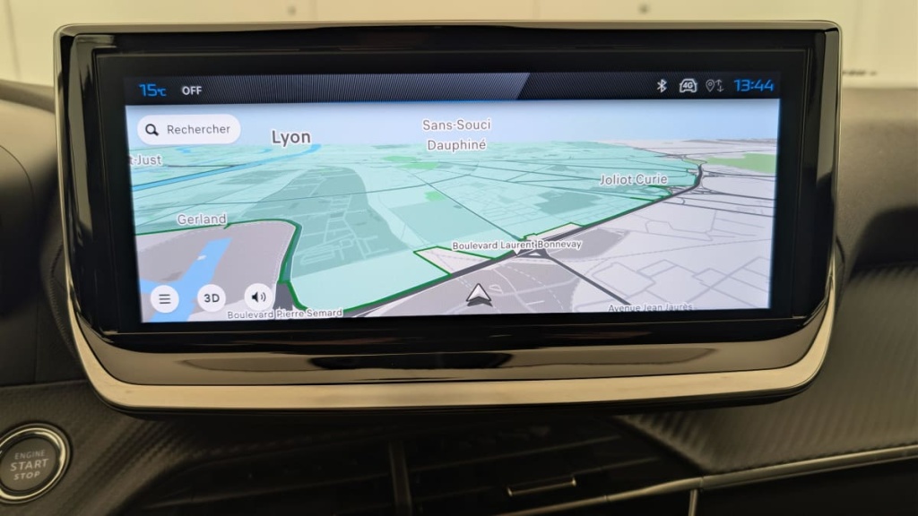 PEUGEOT 2008 Hybrid 145 e-DCS6 Allure - ref: 1-371774 - Photo 19