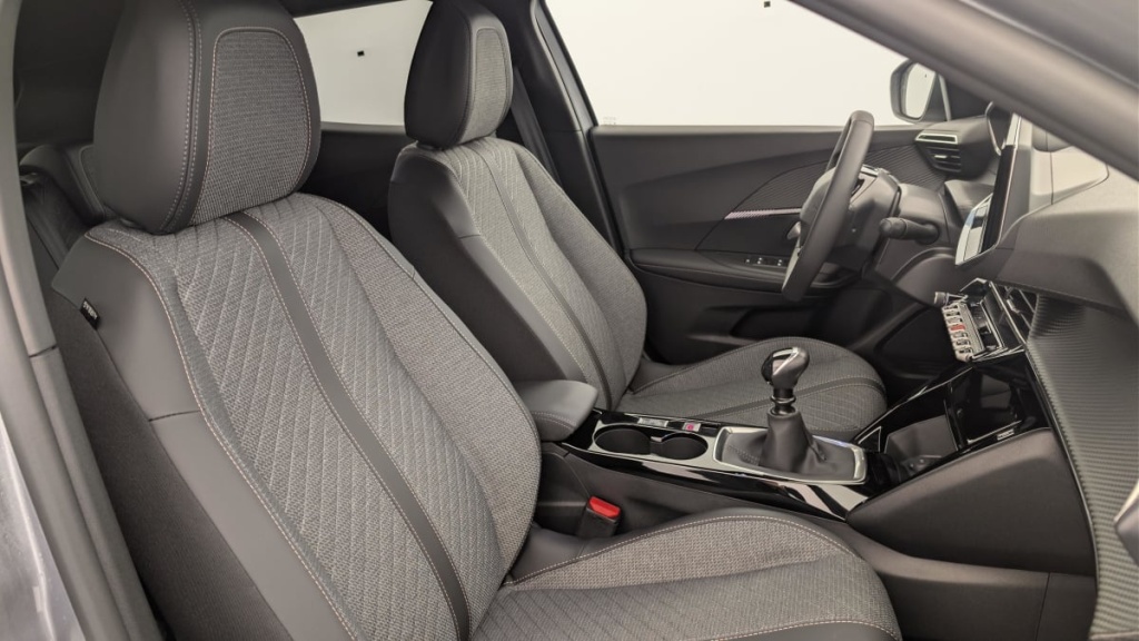 PEUGEOT 2008 100 S S BVM6 Allure - ref: 1-371844 - Photo 9