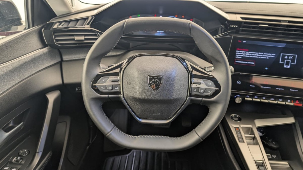 PEUGEOT 308 SW Hybrid 145 e-DCS6 Allure - ref: 1-371903 - Photo 14