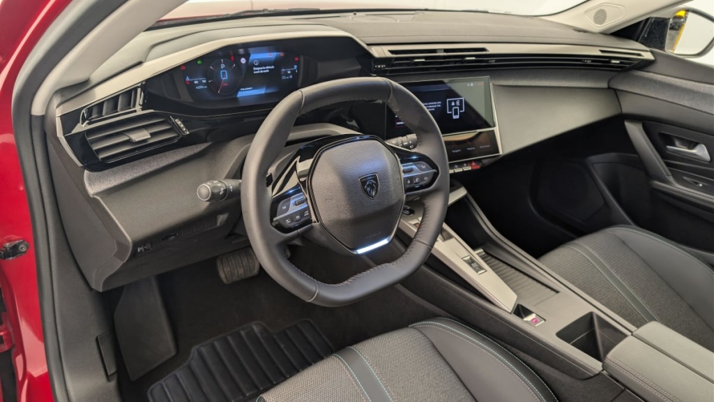 PEUGEOT 308 SW Hybrid 145 e-DCS6 Allure - ref: 1-371903 - Photo 15