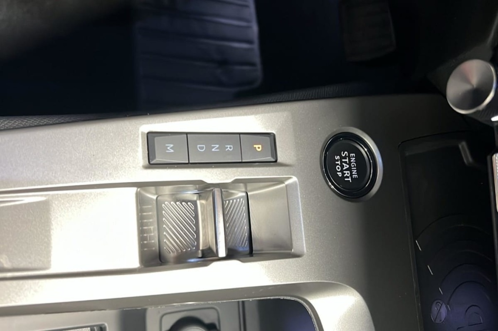 PEUGEOT 308 SW Hybrid 145 e-DCS6 Allure - ref: 1-371908 - Photo 16