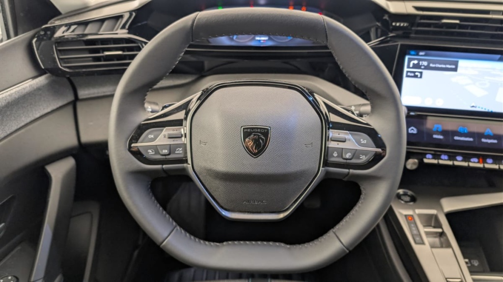 PEUGEOT 308 SW Hybrid 145 e-DCS6 Allure - ref: 1-371932 - Photo 14