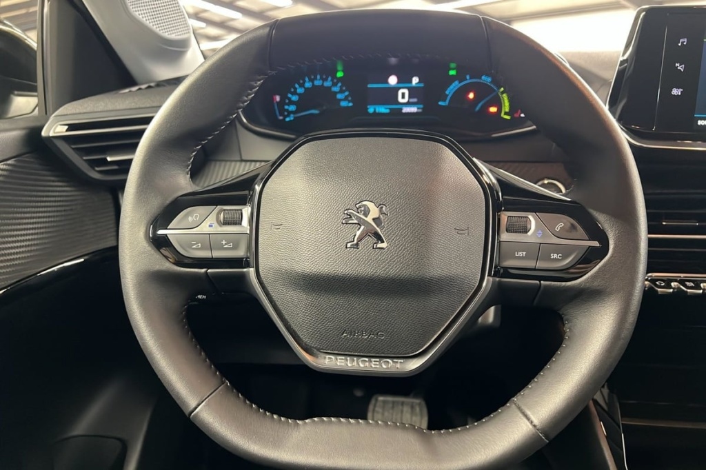 PEUGEOT 208 50 kWh 136ch Like - ref: 1-371991 - Photo 14