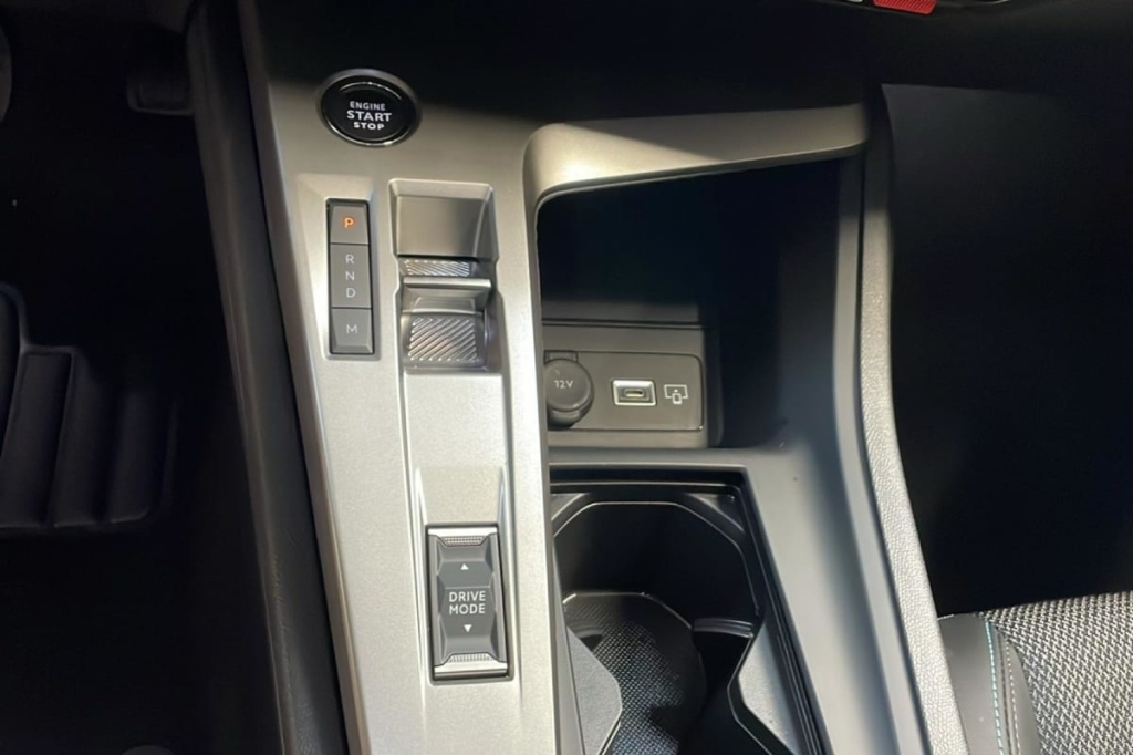 PEUGEOT 308 Hybrid 145 e-DCS6 Allure - ref: 1-372048 - Photo 16