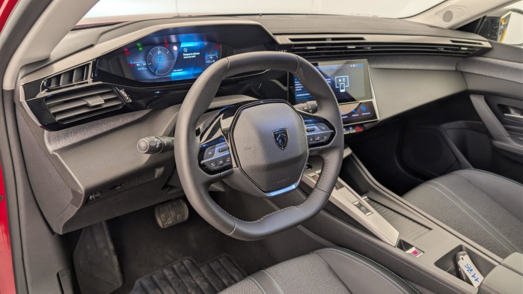 PEUGEOT 308 Hybrid 145 e-DCS6 Allure - ref: 1-372051 - Photo 15