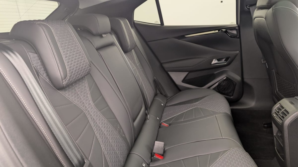 DS DS4 Hybride 136 e-DCT6 Pallas - ref: 1-372054 - Photo 10