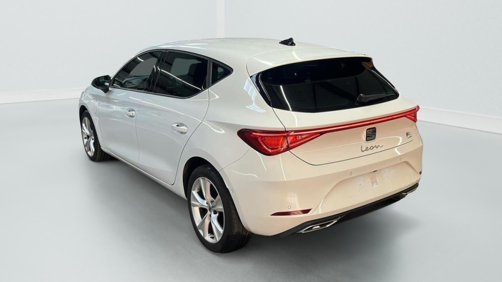 SEAT Leon E-HYBRID 204 CH DSG6 FR - ref: 1-372446 - Photo 5