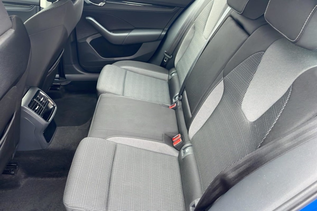 SKODA Octavia Combi 1.4 TSI PHEV iV 204 ch DSG6e Ambition - ref: 1-372463 - Photo 10