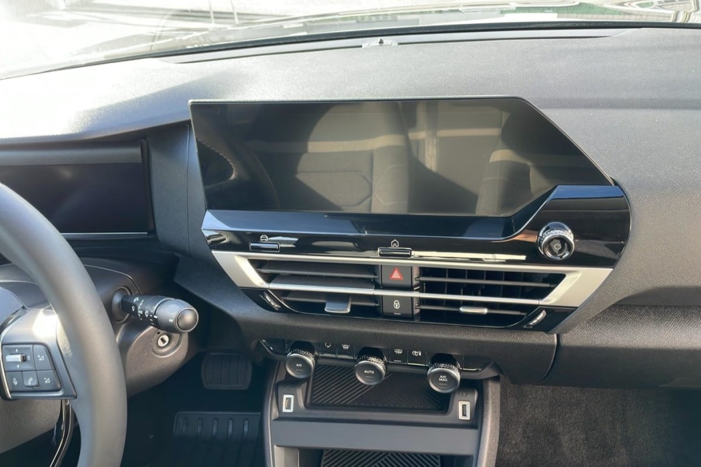 CITROEN E-C4 136 ch Automatique Feel - ref: 1-372613 - Photo 17