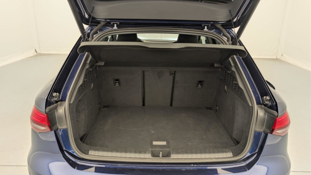 AUDI A3 Sportback 30 TDI 116 Design - ref: 1-372646 - Photo 11