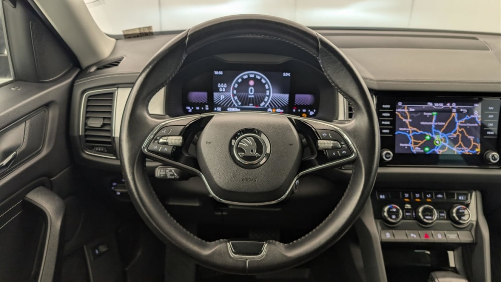 SKODA Kodiaq 2.0 TDI 150 SCR DSG7 7PL BUSINESS - ref: 1-372698 - Photo 14