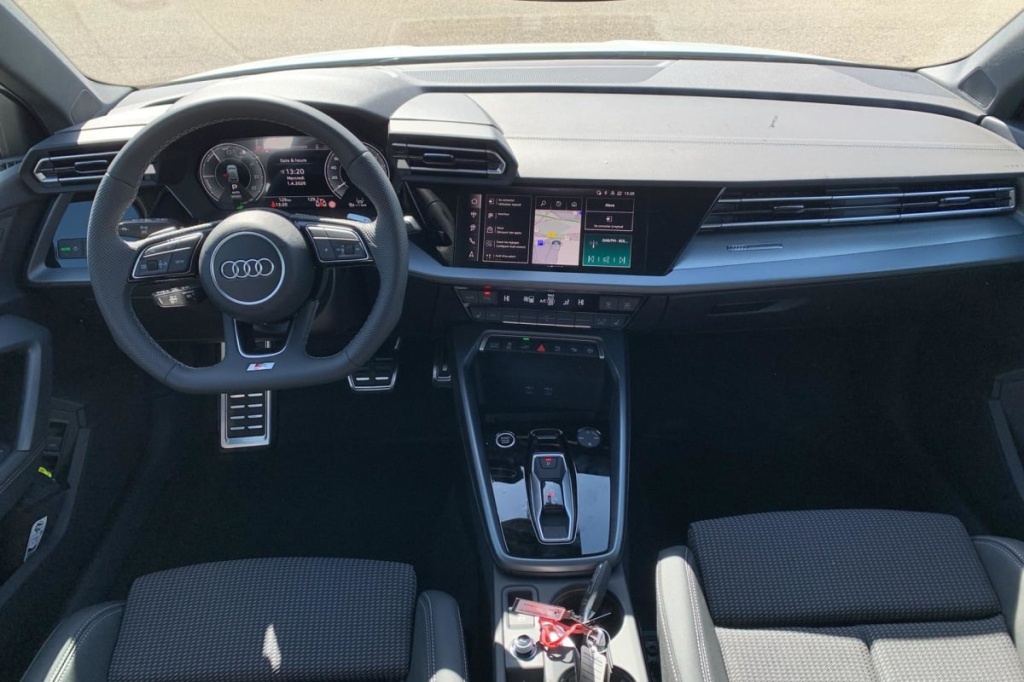 AUDI A3 Sportback 45 TFSI E HYBRIDE RECHARGEABLE 272 S TRONIC 6 S LINE - ref: 1-372759 - Photo 15
