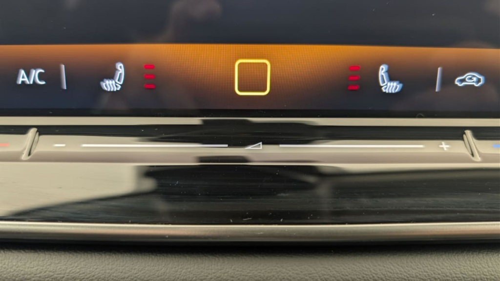 VOLKSWAGEN Tiguan 2.0 TDI 150ch DSG7 Life Plus - ref: 1-373318 - Photo 20