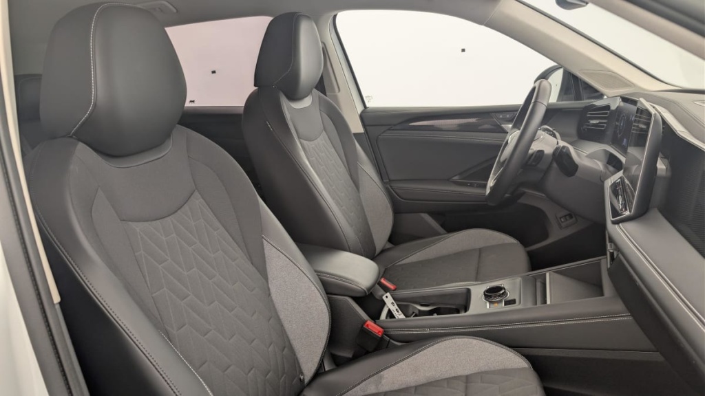 VOLKSWAGEN Tiguan 2.0 TDI 150ch DSG7 Life Plus - ref: 1-373318 - Photo 9