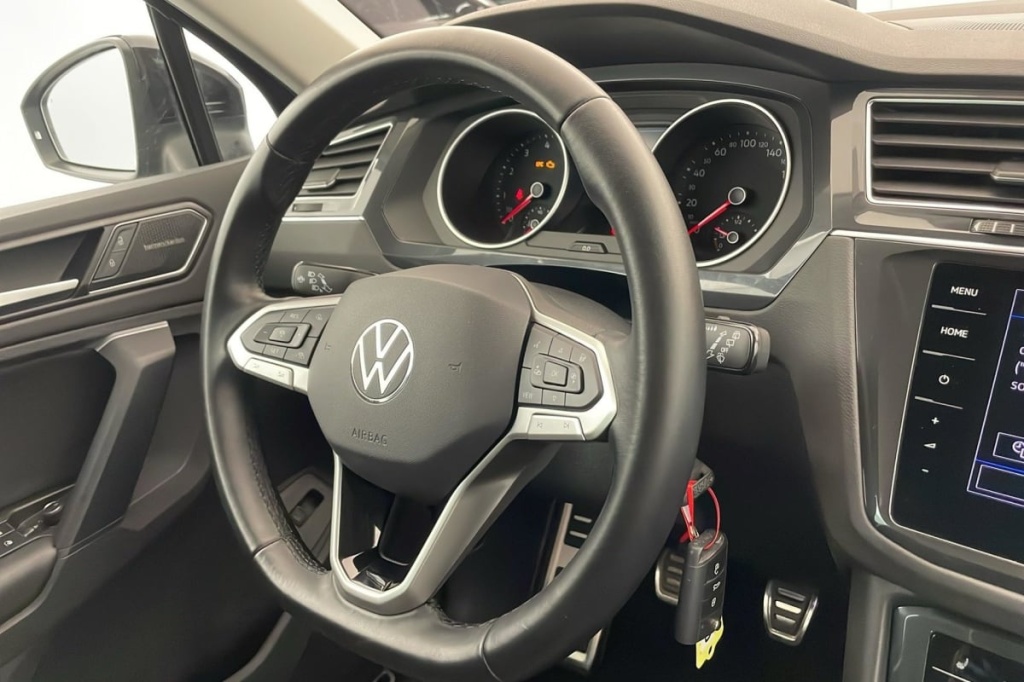 VOLKSWAGEN Tiguan 1.5 TSI 130ch BVM6 Life Plus - ref: 1-373372 - Photo 15