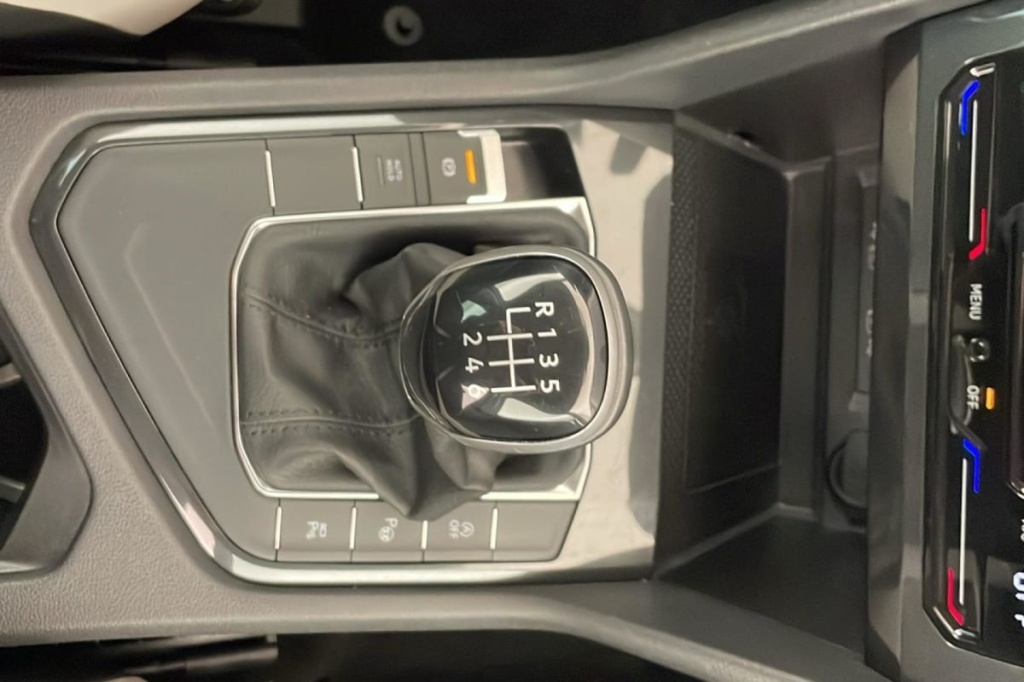 VOLKSWAGEN Tiguan 1.5 TSI 130ch BVM6 Life Plus - ref: 1-373372 - Photo 16