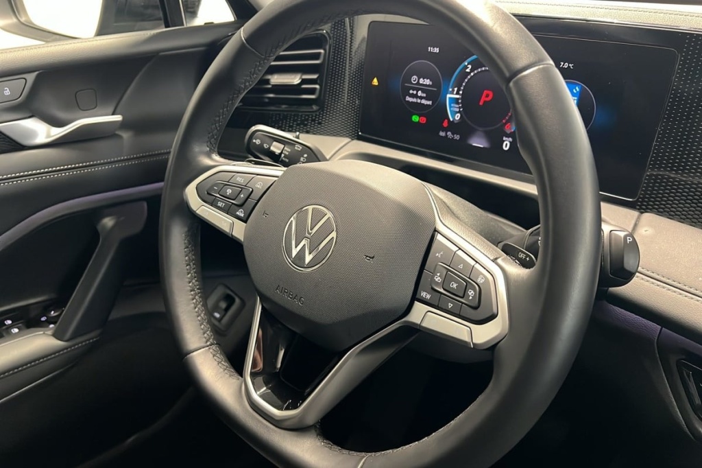 VOLKSWAGEN Tiguan 2.0 TDI 150ch DSG7 VW Edition - ref: 1-373904 - Photo 15