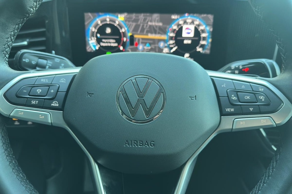 VOLKSWAGEN Passat 1.5 eTSI OPF 150 DSG7 Life Plus - ref: 1-374085 - Photo 15