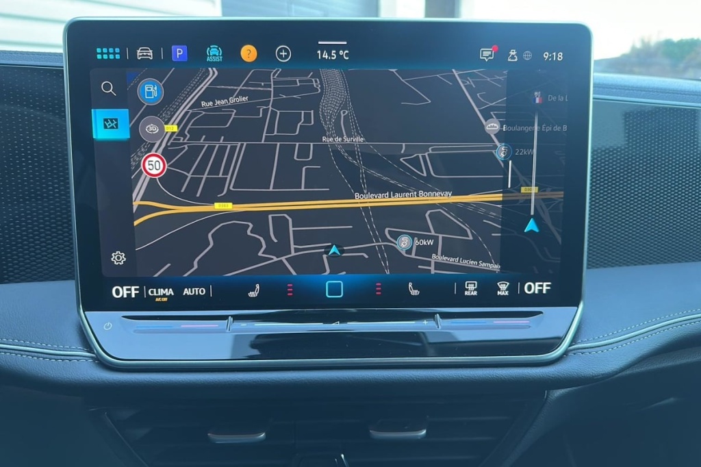 VOLKSWAGEN Passat 1.5 eTSI OPF 150 DSG7 Life Plus - ref: 1-374085 - Photo 18