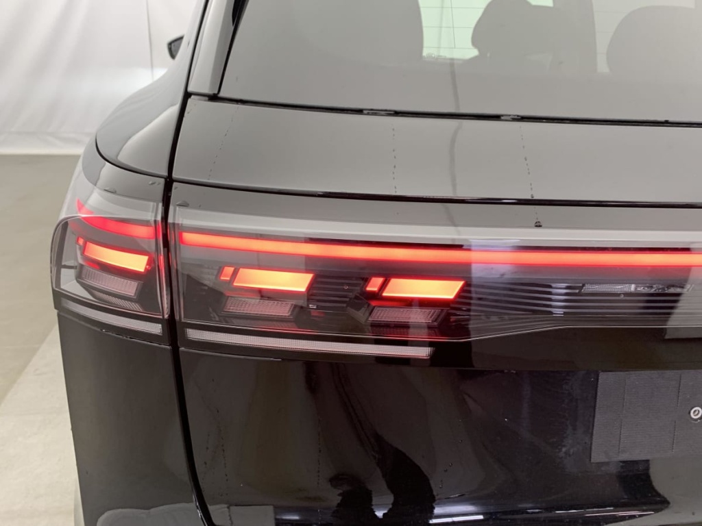 VOLKSWAGEN Tiguan 1.5 ETSI 150CH DSG7 LIFE PLUS - ref: 1-374574 - Photo 11