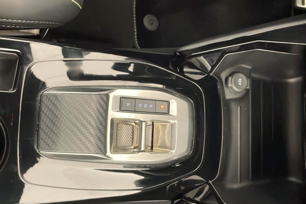 PEUGEOT 2008 50 kWh 136 ch GT - ref: 1-374861 - Photo 16