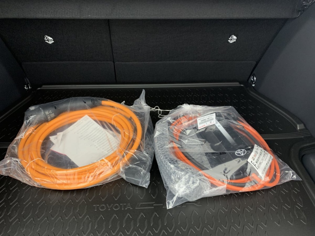 TOYOTA C-HR Hybride Rechargeable 225 Design - ref: 1-374874 - Photo 19