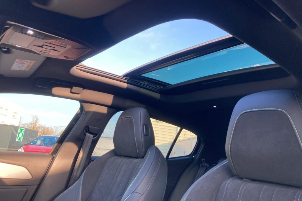 PEUGEOT 408 PHEV 180 e-EAT8 GT - ref: 1-374929 - Photo 19