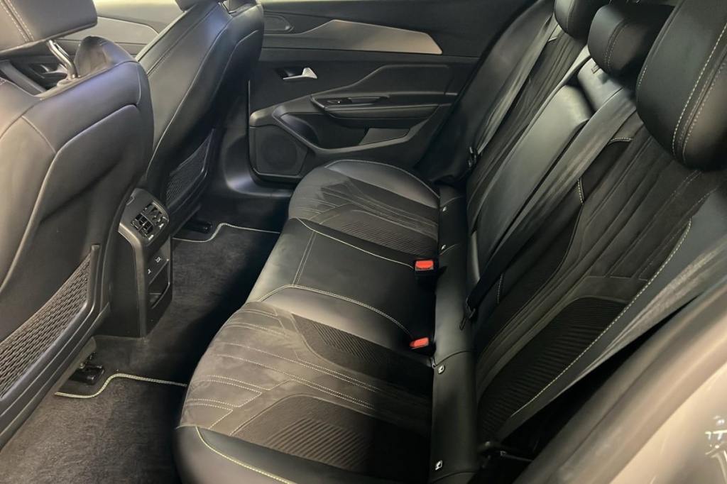 PEUGEOT 408 PHEV 180 e-EAT8 GT - ref: 1-374930 - Photo 10