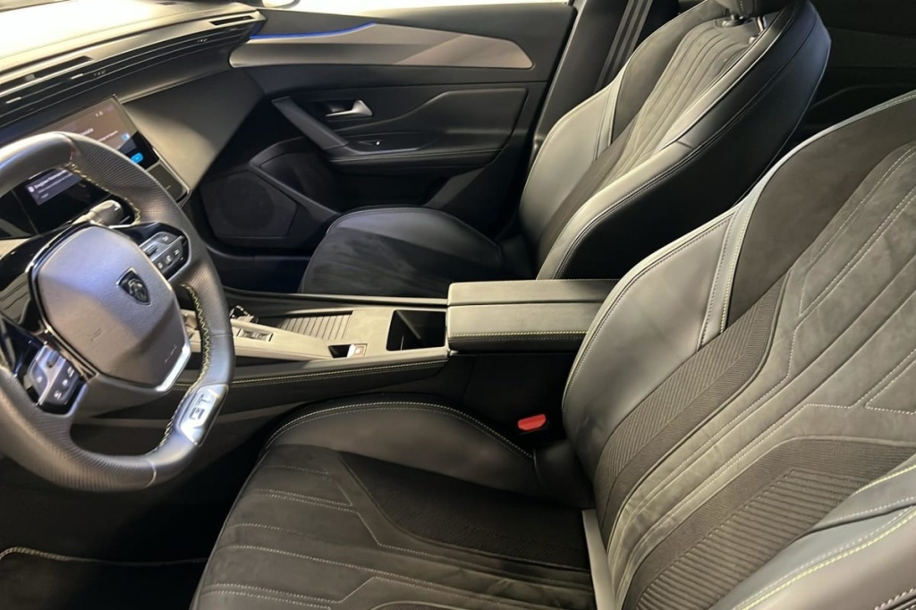 PEUGEOT 408 PHEV 180 e-EAT8 GT - ref: 1-374930 - Photo 9