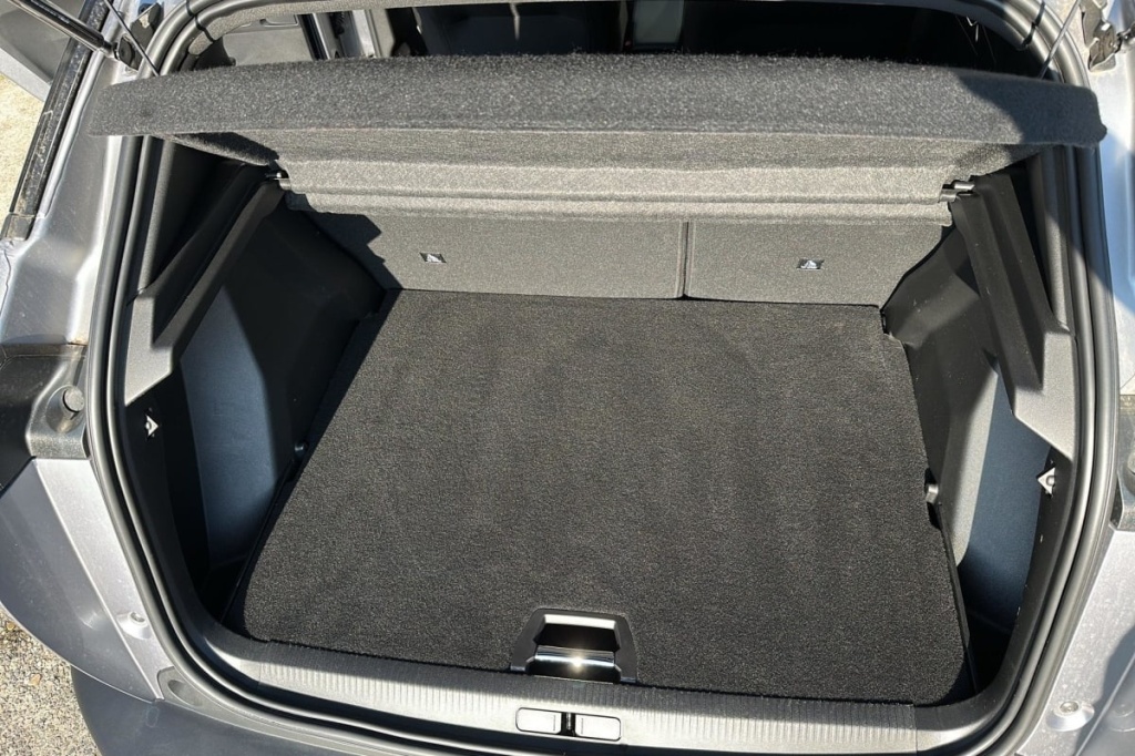 PEUGEOT 2008 PureTech 130 S S EAT8 Allure Pack - ref: 1-375448 - Photo 11