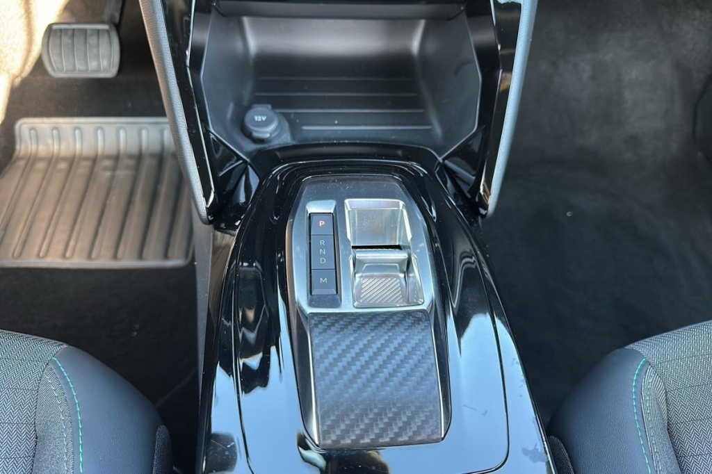 PEUGEOT 2008 PureTech 130 S S EAT8 Allure Pack - ref: 1-375448 - Photo 16