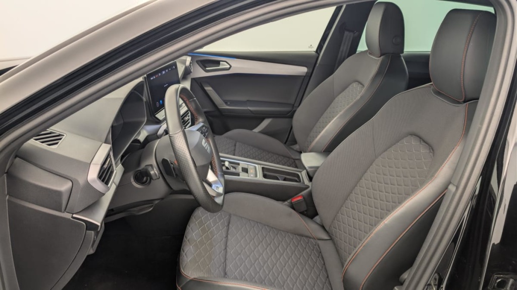 SEAT Leon E-HYBRID 204 CH DSG6 FR - ref: 1-375521 - Photo 16