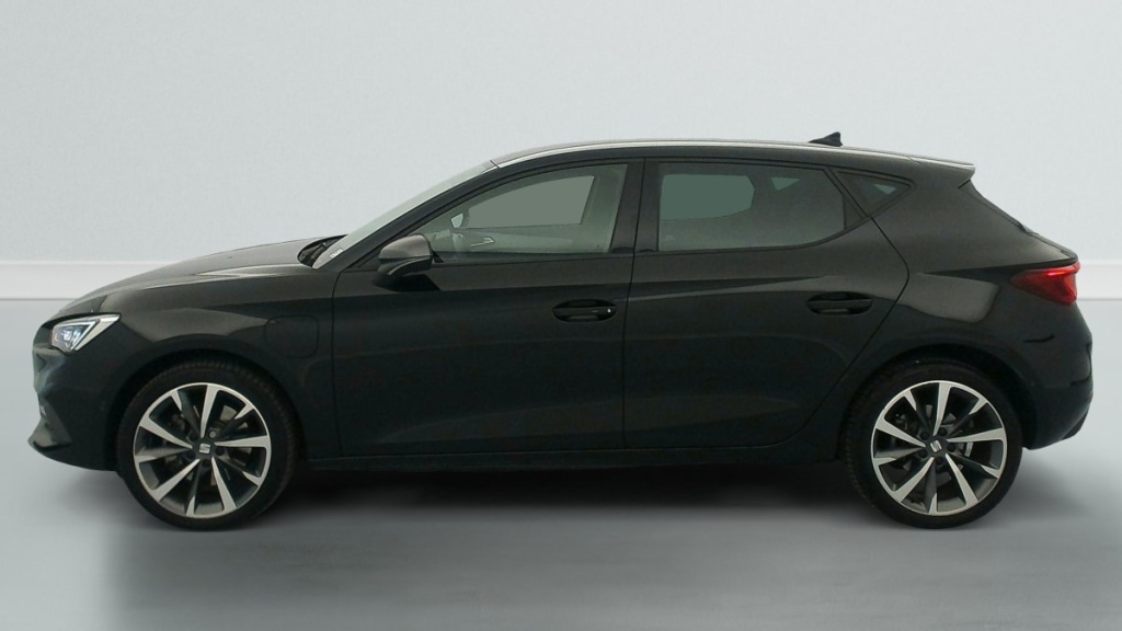 SEAT Leon E-HYBRID 204 CH DSG6 FR - ref: 1-375521 - Photo 4