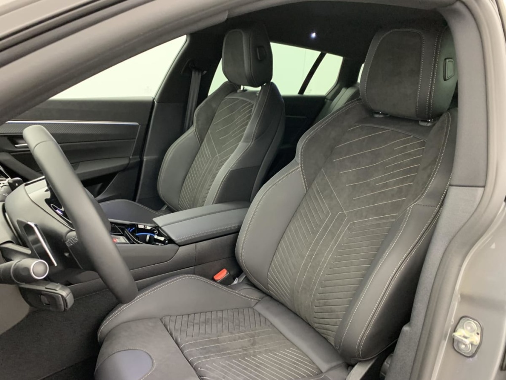 PEUGEOT 508 SW Hybrid 225 e-EAT8 Allure - ref: 1-375746 - Photo 19