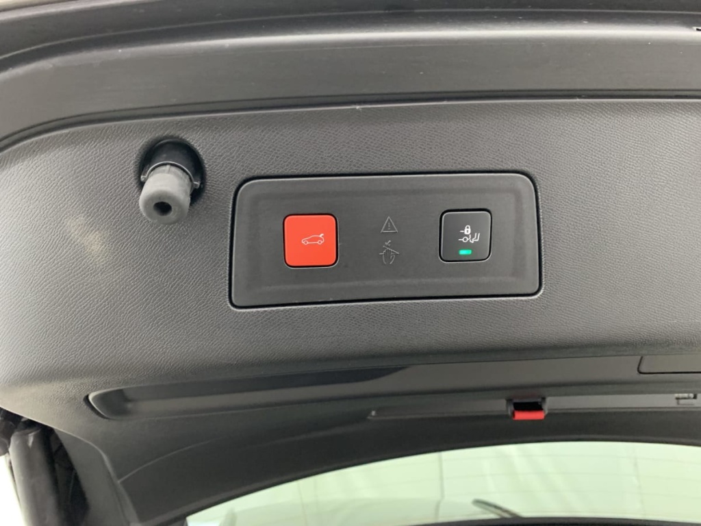 PEUGEOT 508 SW Hybrid 225 e-EAT8 Allure - ref: 1-375751 - Photo 12