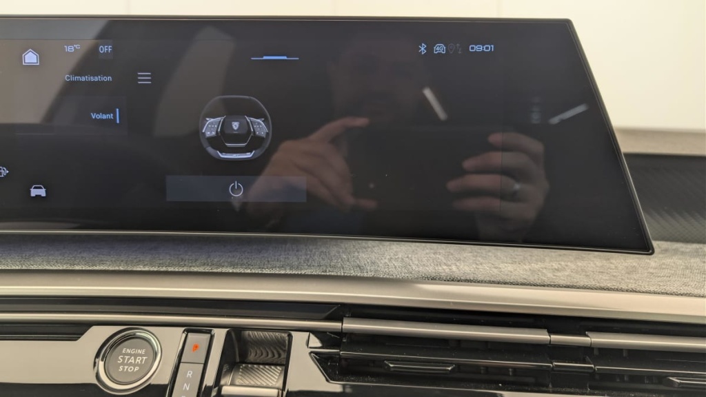 PEUGEOT 3008 Hybrid 145 e-DCS6 Allure - ref: 1-375801 - Photo 20