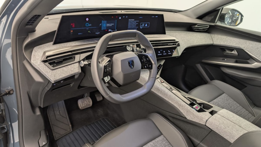 PEUGEOT 3008 Hybrid 145 e-DCS6 Allure - ref: 1-375810 - Photo 15