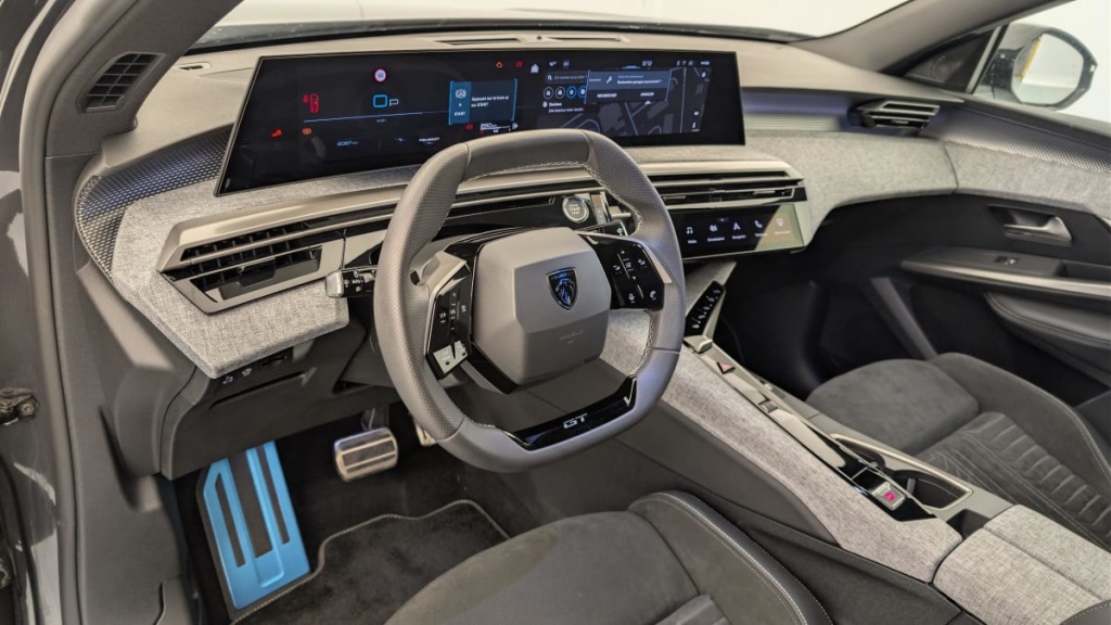 PEUGEOT 3008 Hybrid 145 e-DCS6 GT - ref: 1-376007 - Photo 15