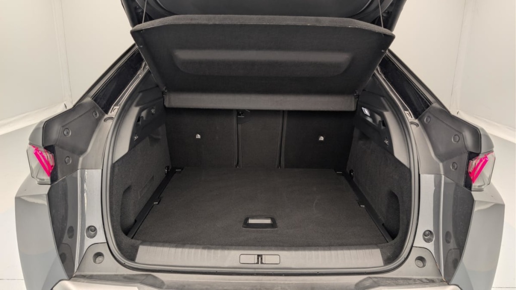 PEUGEOT 3008 Hybrid 145 e-DCS6 GT - ref: 1-376009 - Photo 11