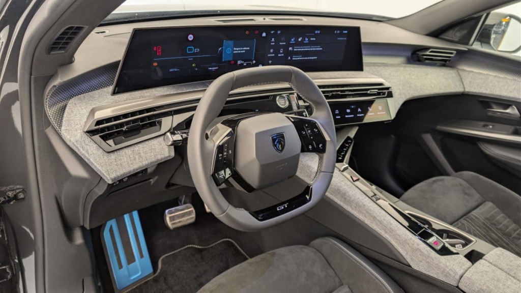 PEUGEOT 3008 Hybrid 145 e-DCS6 GT - ref: 1-376010 - Photo 15