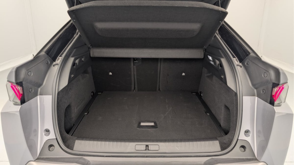 PEUGEOT 3008 Hybrid 145 e-DCS6 GT - ref: 1-376011 - Photo 11