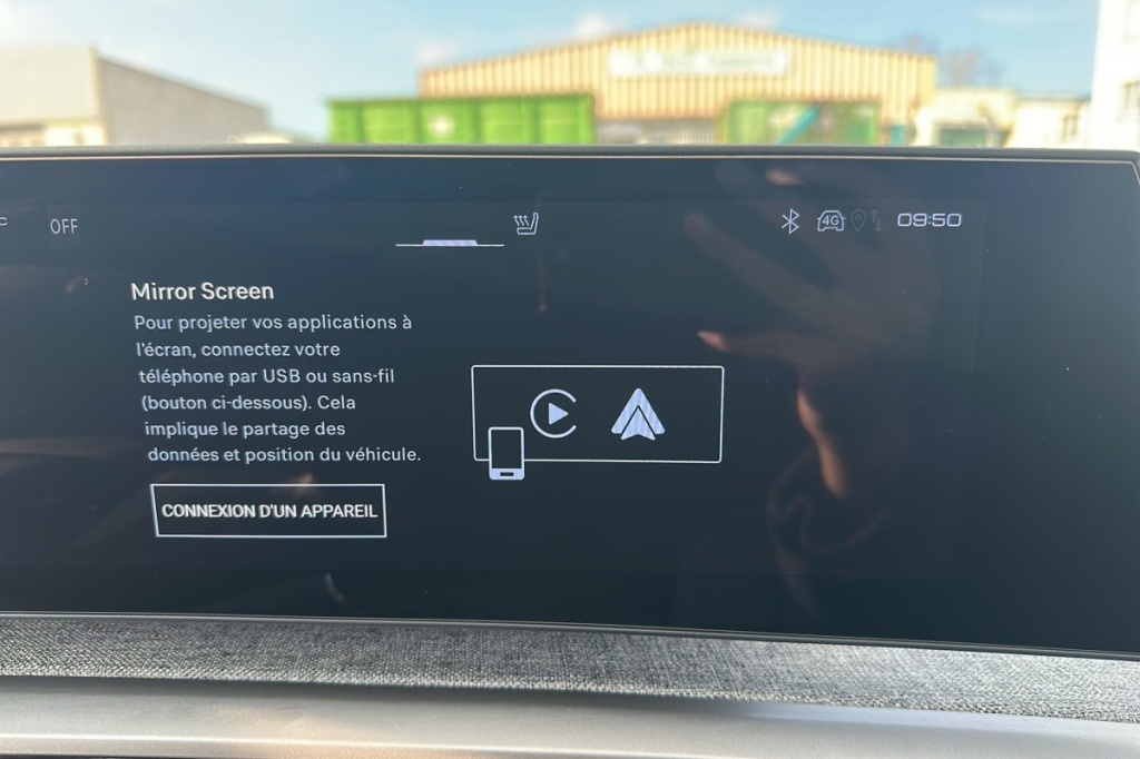 PEUGEOT 3008 Hybrid 145 e-DCS6 GT - ref: 1-376028 - Photo 18