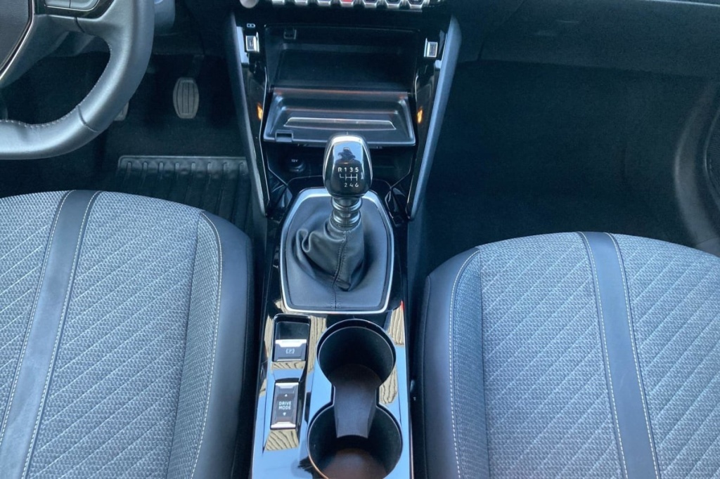 PEUGEOT 208 100 S S BVM6 Allure - ref: 1-376074 - Photo 17