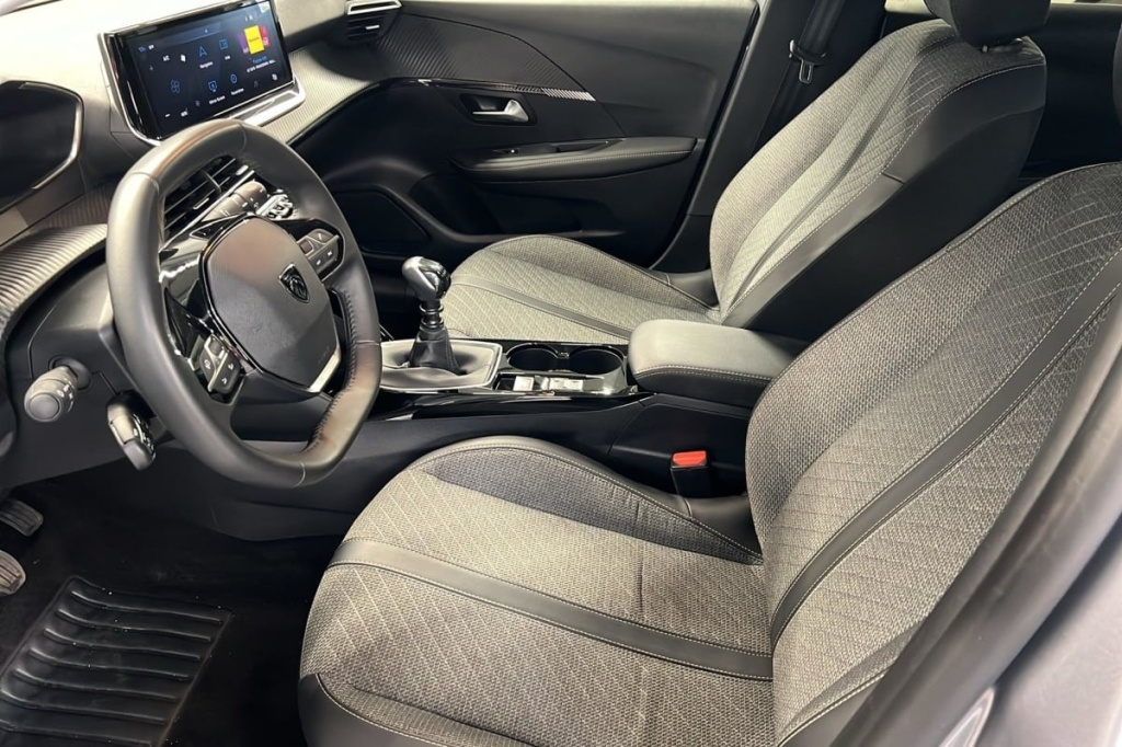 PEUGEOT 208 100 S S BVM6 Allure - ref: 1-376077 - Photo 9