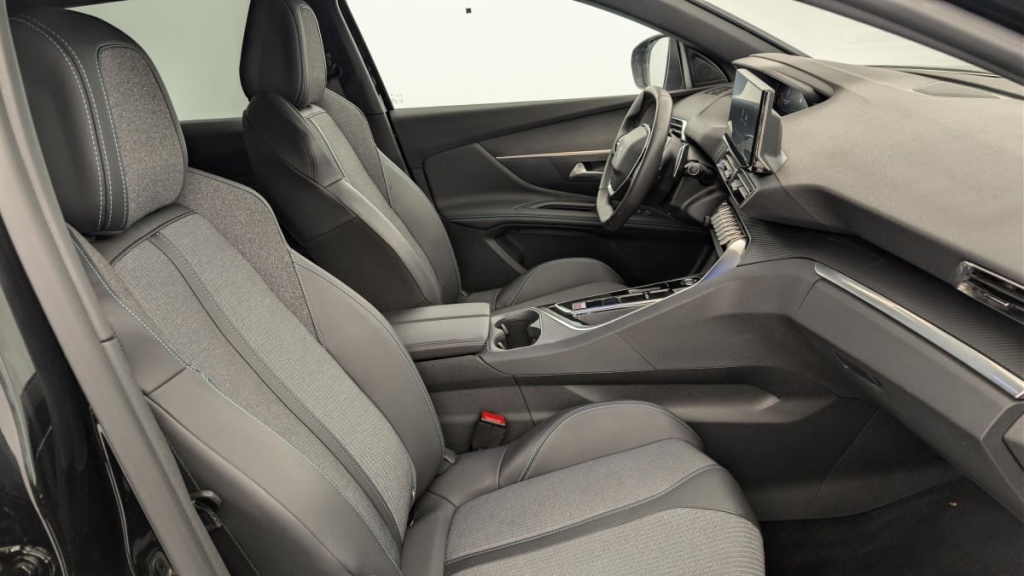 PEUGEOT 3008 Hybrid 180 e-EAT8 Allure Pack - ref: 1-376170 - Photo 9